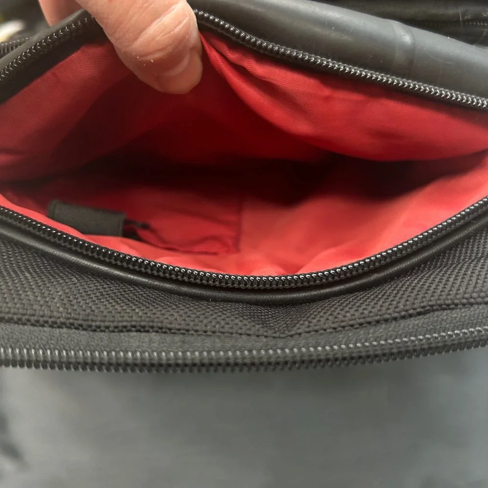 SwissGear Backpack Black Grey Professional Travel Work Bag 17